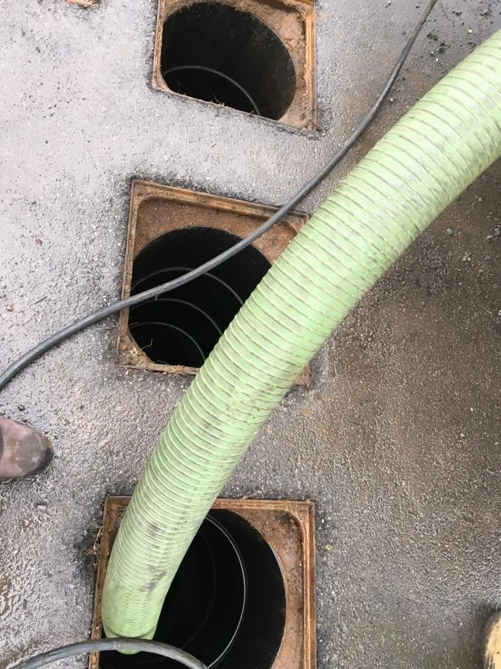 cesspit cleaning